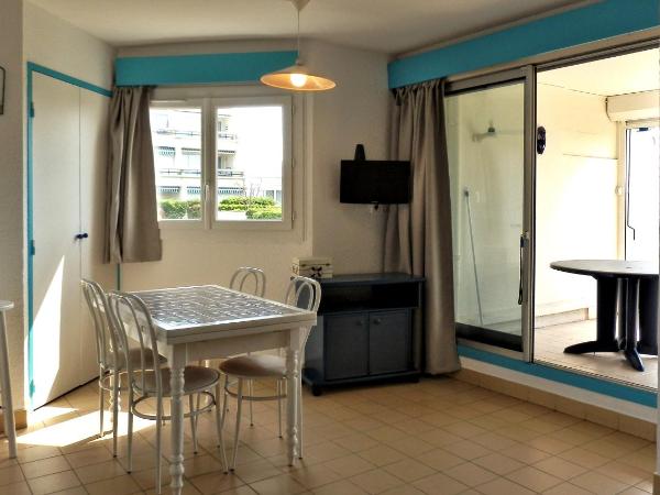 Residence Ulysse Port Camargue : photo 2 de la chambre appartement 1 chambre avec alcôve