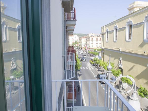 Palazzo Spasiano rooms - SORRENTO CENTER : photo 8 de la chambre suite deluxe