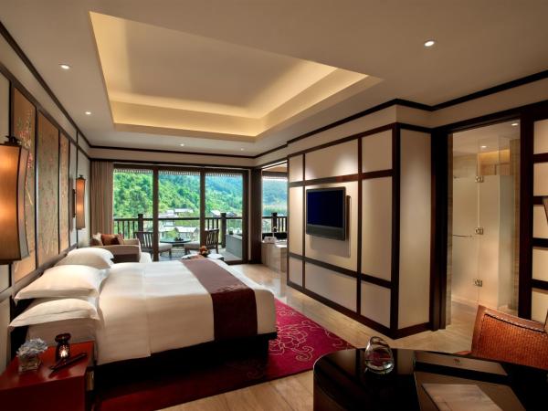 Banyan Tree Chongqing Beibei : photo 1 de la chambre retraite  lit king-size hot spring