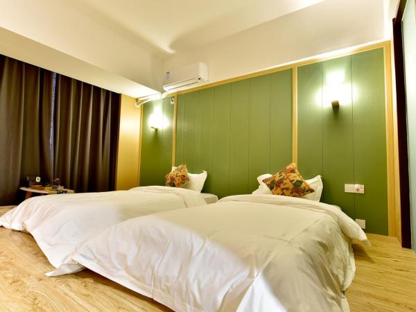 Jihao Selected Hotel : photo 4 de la chambre chambre lits jumeaux