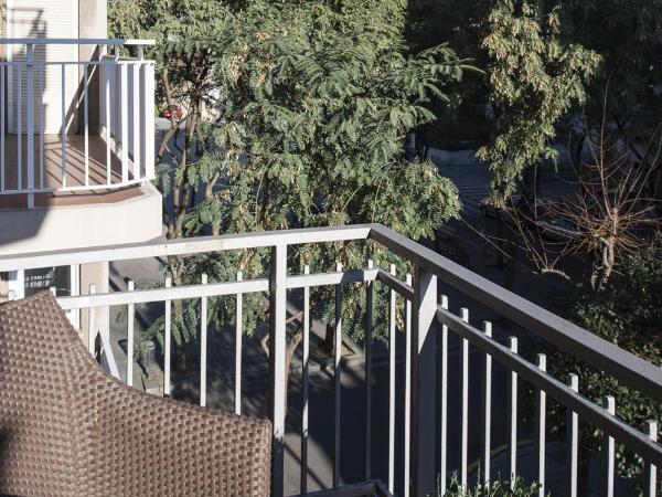 Catalonia Castellnou : photo 2 de la chambre chambre double ou lits jumeaux avec balcon