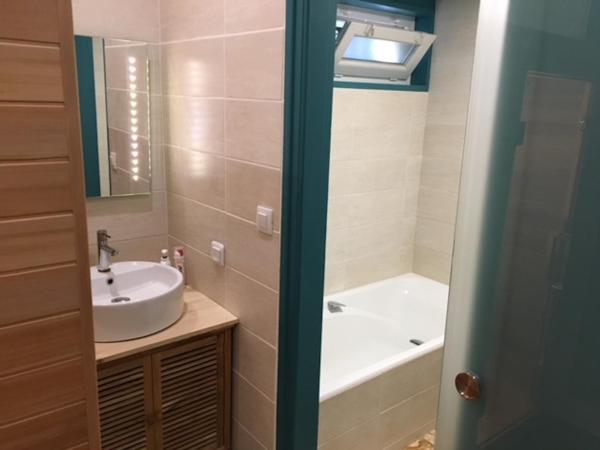 Les Paridés : photo 6 de la chambre chambre double avec sauna et accès au jardin