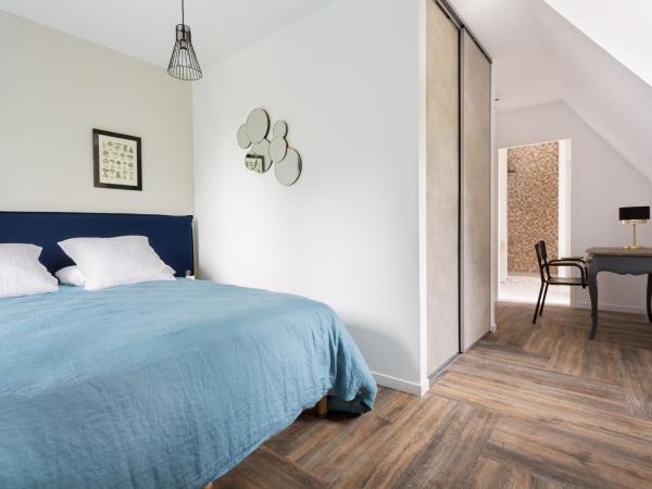 Le moulin des Sens - SPA-SAUNA : photo 4 de la chambre chambre double - vue sur jardin