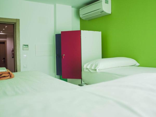 Pensión San Fermín : photo 8 de la chambre chambre double