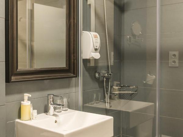 BYPILLOW Velázquez 45 : photo 6 de la chambre chambre double avec balcon