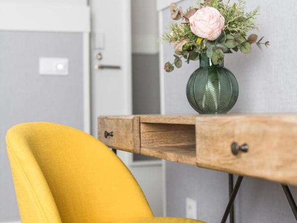 BYPILLOW Velázquez 45 : photo 5 de la chambre chambre lits jumeaux