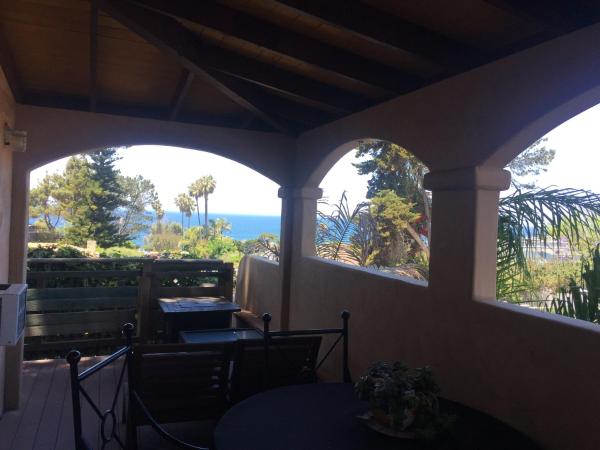 Les Artistes Inn : photo 3 de la chambre chambre king premier avec vue sur l'océan