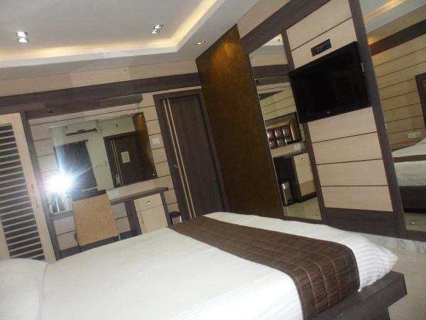 Hotel Esteem : photo 3 de la chambre chambre double ou lits jumeaux premium