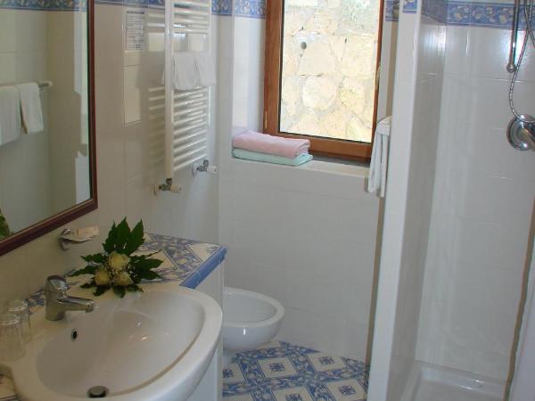 Semiramis Hotel De Charme & Pools : photo 1 de la chambre chambre double ou lits jumeaux - vue sur mer