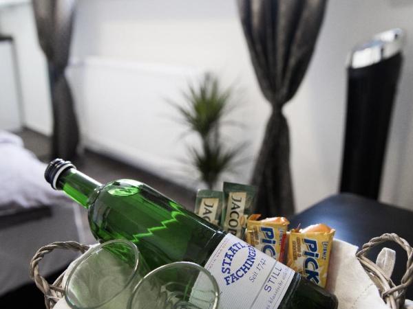 Schulz Apartments : photo 2 de la chambre appartement lits jumeaux avec cuisine