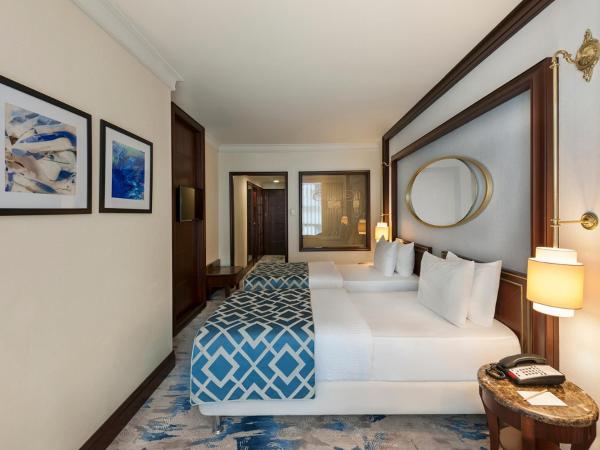 Elite World Istanbul Taksim : photo 1 de la chambre chambre supérieure avec 2 lits simples
