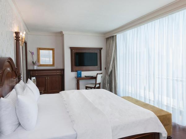 Elite World Istanbul Taksim : photo 4 de la chambre suite avec lit queen-size