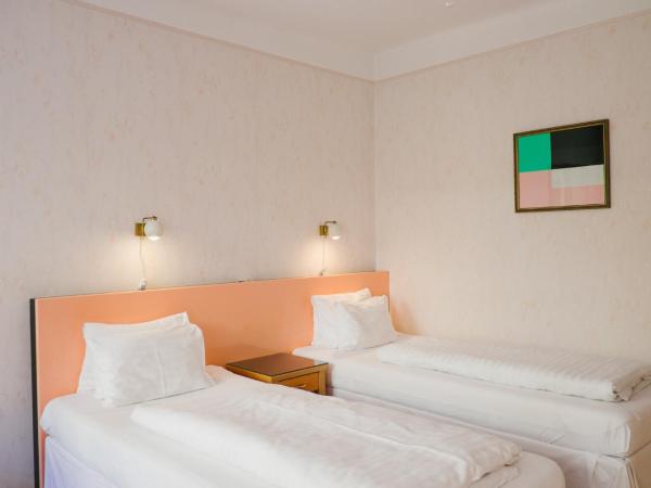 Hotel Am Brillantengrund : photo 8 de la chambre chambre double standard