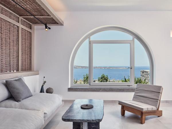 Canaves Epitome - Small Luxury Hotels of the World : photo 2 de la chambre suite lune de miel avec bassin profond