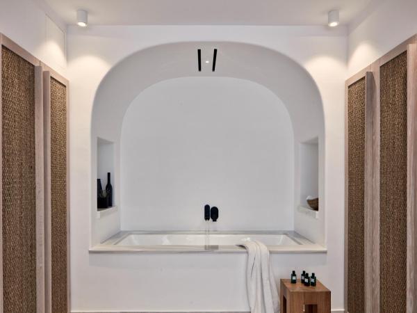 Canaves Epitome - Small Luxury Hotels of the World : photo 4 de la chambre villa 2 chambres avec piscine