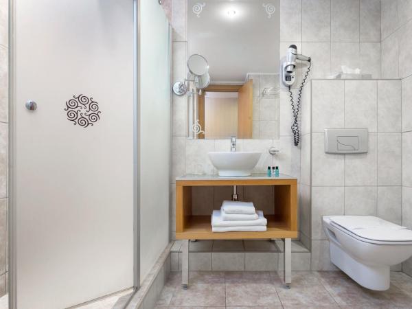 Marmara Hotel Budapest : photo 3 de la chambre chambre double supérieure avec lit d'appoint