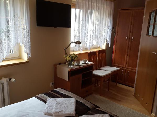 Dom Gościnny Korab : photo 3 de la chambre chambre double ou lits jumeaux avec salle de bains