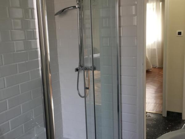 Beaucoeur : photo 3 de la chambre chambre double avec salle de bains commune