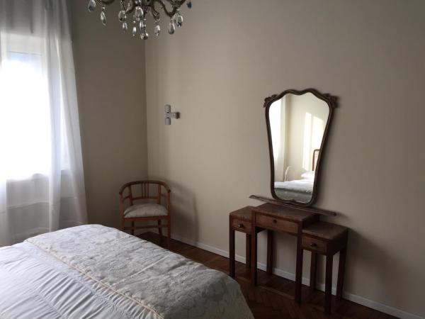 Beaucoeur : photo 6 de la chambre chambre double avec salle de bains commune