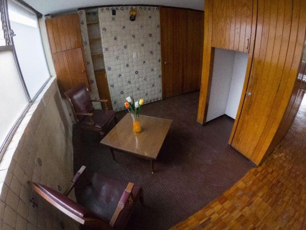 Suites Las Plazas : photo 4 de la chambre chambre double ou lits jumeaux deluxe avec balcon