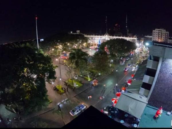 Suites Las Plazas : photo 9 de la chambre chambre double ou lits jumeaux deluxe avec balcon