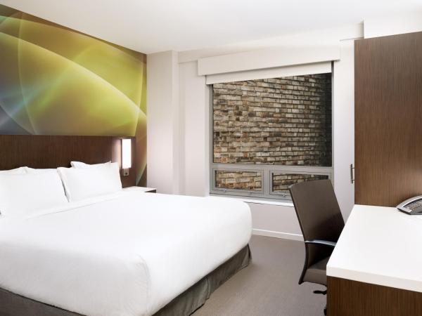 LUMA Hotel - Times Square : photo 3 de la chambre studio lit king-size urban - baignoire accessible aux personnes à mobilité réduite