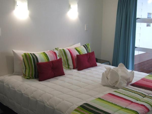 Palm Court Motor Inn : photo 2 de la chambre appartement 1 chambre avec jacuzzi