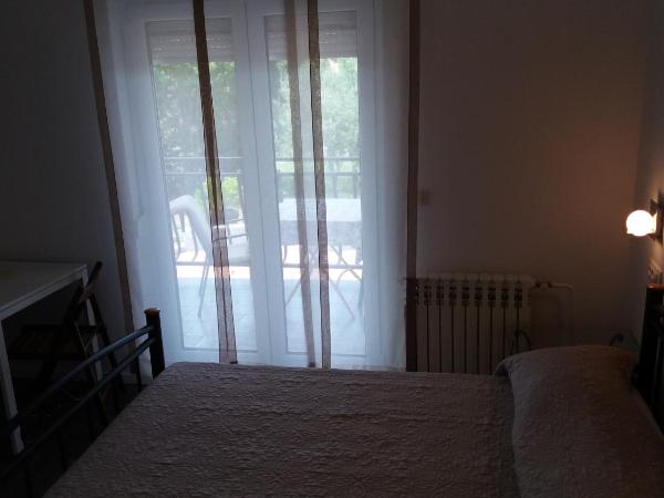 Guest House Zohil : photo 3 de la chambre chambre double avec balcon - vue sur mer