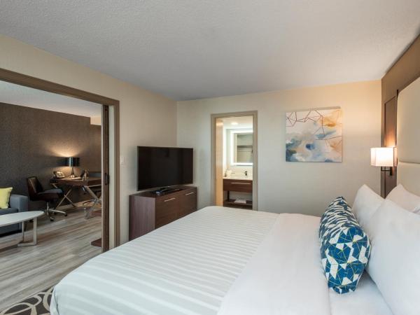 The Park Hotel London : photo 2 de la chambre suite lifestyle avec lit king-size et canapé-lit