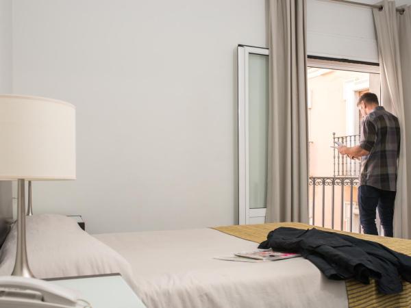 Hotel Madrid de Sevilla : photo 3 de la chambre chambre double