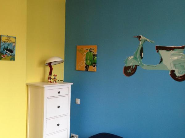 Chambre d'hôtes La Célestine : photo 7 de la chambre chambre familiale (2 adultes et 2 enfants)