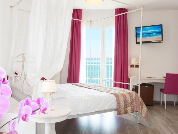 Regent's Hotel : photo 4 de la chambre suite junior - vue sur mer