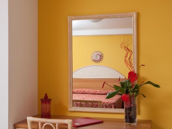 Hotel Bahama : photo 7 de la chambre chambre quadruple avec balcon