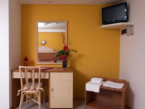 Hotel Bahama : photo 6 de la chambre chambre quadruple avec balcon