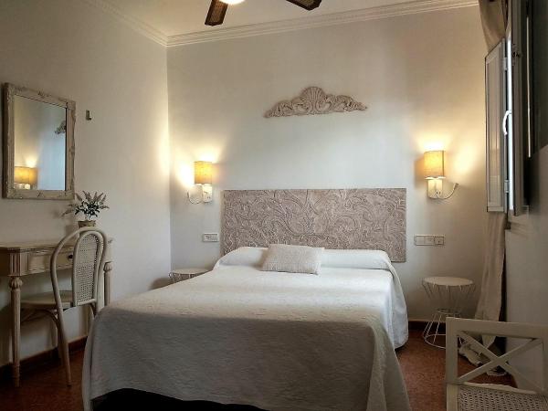 Hostal Enriqueta : photo 5 de la chambre chambre double avec 1 lit double