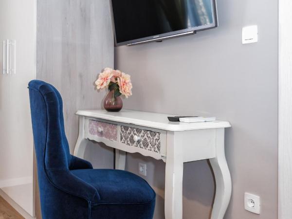 Karmelita's place : photo 5 de la chambre chambre lit king-size