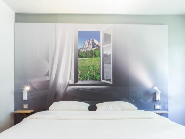 B&B HOTEL CHAMBERY La Cassine : photo 5 de la chambre chambre double - non-fumeurs