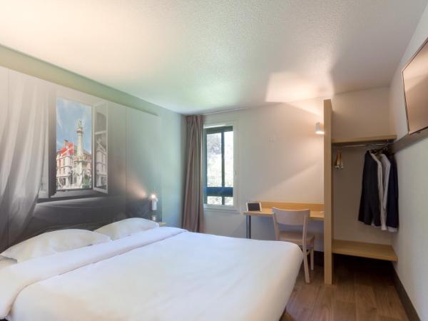 B&B HOTEL CHAMBERY La Cassine : photo 3 de la chambre chambre double - non-fumeurs