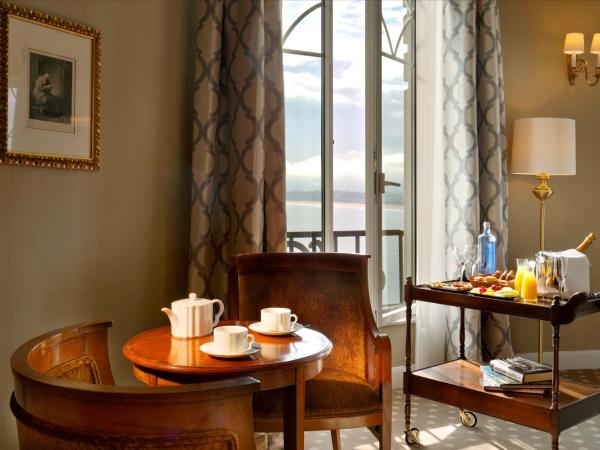 Eurostars Hotel Real : photo 5 de la chambre chambre double supérieure - vue sur mer