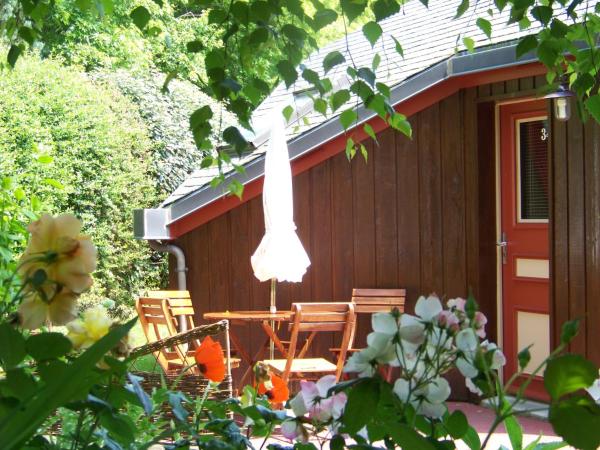 Hotel Nuit Et Jour - La Maison de Lucile : photo 3 de la chambre chambre double confort avec baignoire