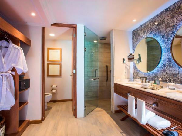 The Hacienda at Krystal Grand Puerto Vallarta- All Inclusive : photo 2 de la chambre suite junior - vue sur piscine