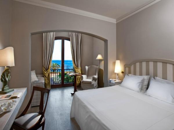 Grand Hotel Baia Verde : photo 1 de la chambre chambre double ou lits jumeaux supérieure - vue sur mer