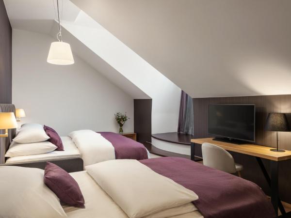 MOODs Charles Bridge : photo 4 de la chambre suite junior