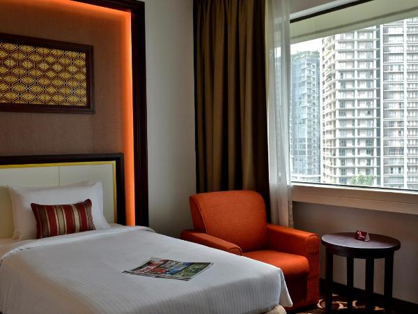 Corus Hotel Kuala Lumpur : photo 8 de la chambre chambre lits jumeaux exécutive deluxe