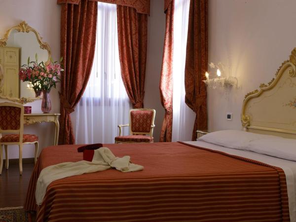 Hotel La Residenza : photo 1 de la chambre chambre double
