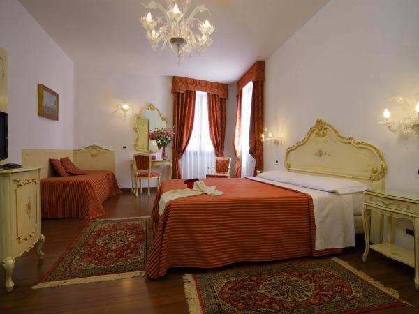 Hotel La Residenza : photo 2 de la chambre chambre triple