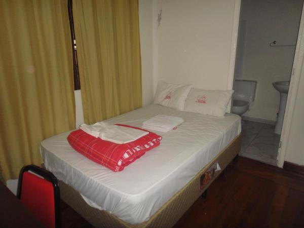 Hotel Pousada Clínicas Valente : photo 1 de la chambre chambre familiale deluxe