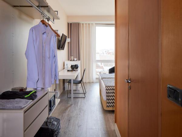 Hotel Faro & Beach Club : photo 6 de la chambre chambre double ou lits jumeaux supérieure