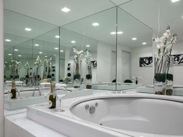 LHP Hotel River & SPA : photo 3 de la chambre suite supérieure avec accès au spa