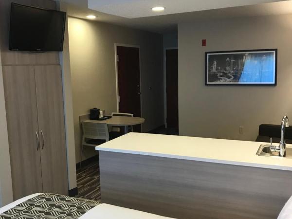 Microtel Inn & Suites by Wyndham Atlanta Buckhead Area : photo 4 de la chambre suite studio queen - non-fumeurs